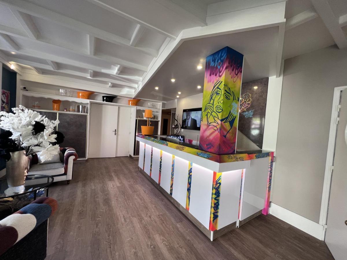 Logis Hotel De La Poste Вітрі-ле-Франсуа Екстер'єр фото